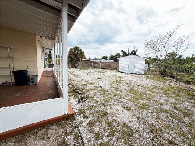 208 Martin DR NE, Port Charlotte, FL 33952