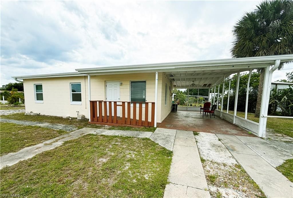 208 Martin DR NE, Port Charlotte, FL 33952