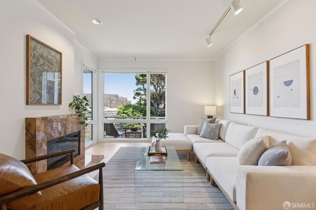 741 Grand View Avenue, San Francisco, CA 94114