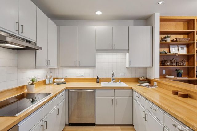 741 Grand View Avenue, San Francisco, CA 94114