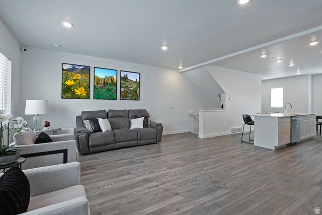 3944 N EAGLE POINT LN, Eagle Mountain, UT 84005