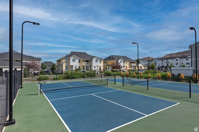 3944 N EAGLE POINT LN, Eagle Mountain, UT 84005