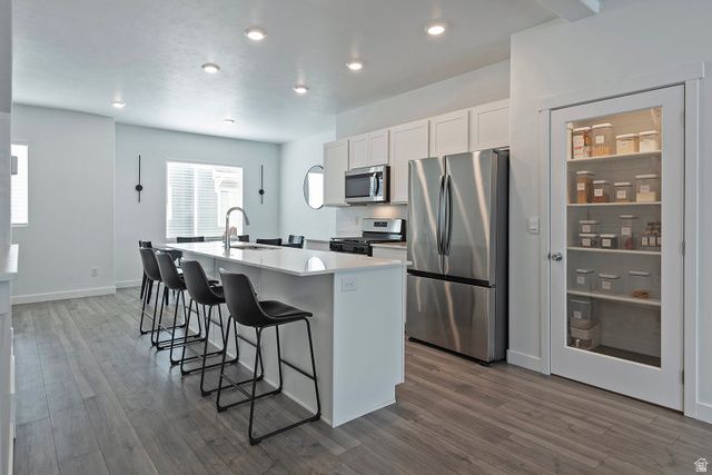 3944 N EAGLE POINT LN, Eagle Mountain, UT 84005