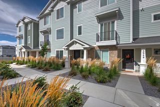 3944 N EAGLE POINT LN, Eagle Mountain, UT 84005