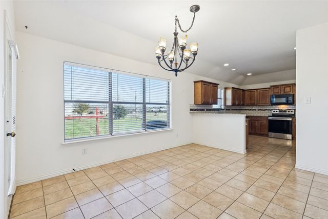 108 Falcons Eye Court, Weatherford, TX 76087