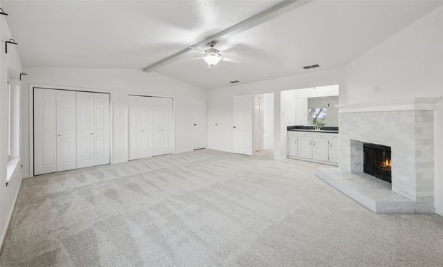 930 Shady Creek Lane, Bedford, TX 76021