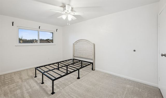 930 Shady Creek Lane, Bedford, TX 76021