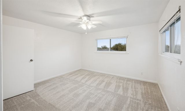 930 Shady Creek Lane, Bedford, TX 76021