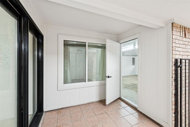 930 Shady Creek Lane, Bedford, TX 76021