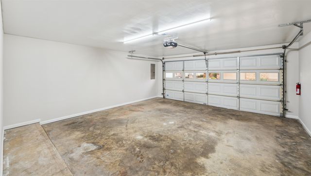 930 Shady Creek Lane, Bedford, TX 76021