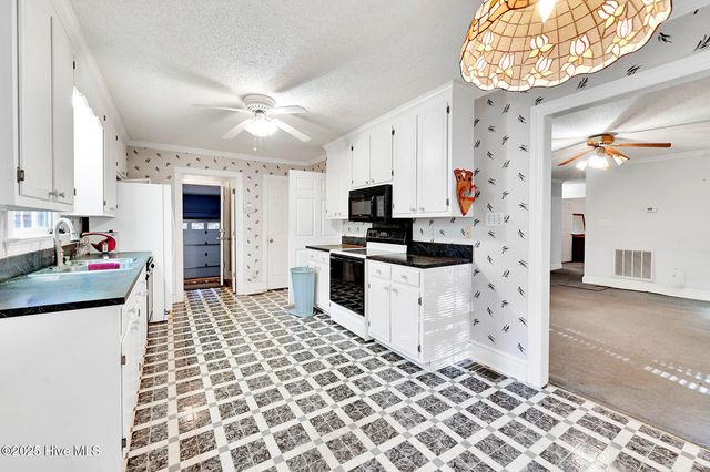 2800 Bells Fork Road, Greenville, NC 27858