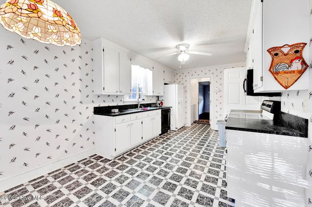 2800 Bells Fork Road, Greenville, NC 27858