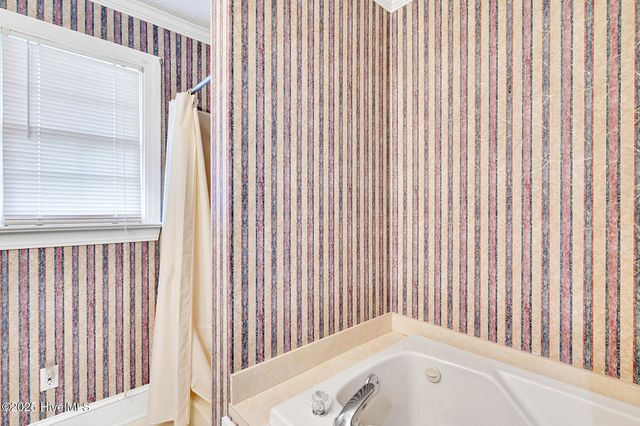 2800 Bells Fork Road, Greenville, NC 27858