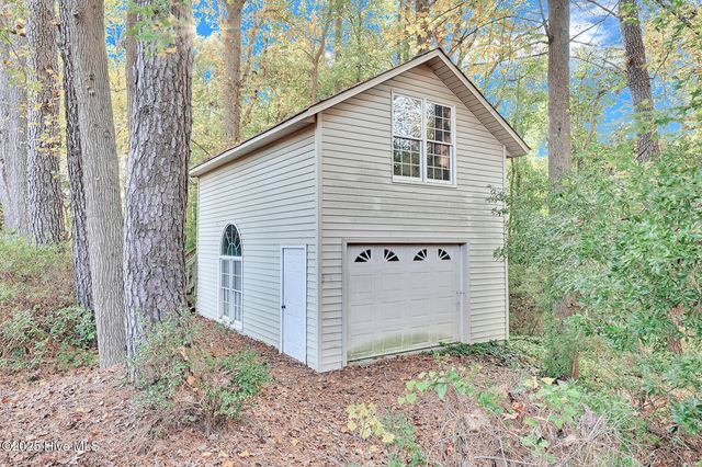 2800 Bells Fork Road, Greenville, NC 27858