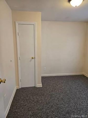 222 Cleveland Avenue, Mineola, NY 11501