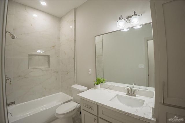 319 Brooks Circle, La Feria, TX 78559