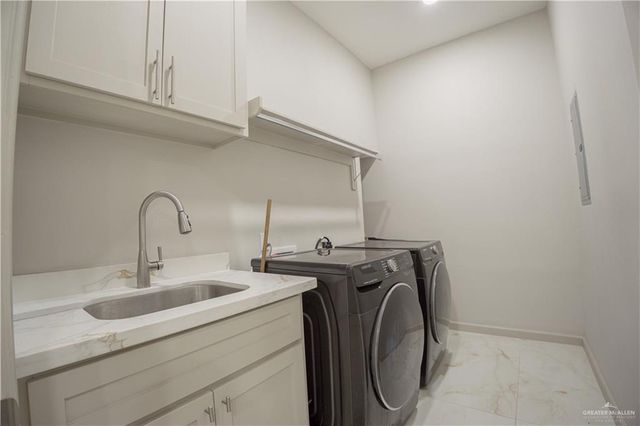 319 Brooks Circle, La Feria, TX 78559