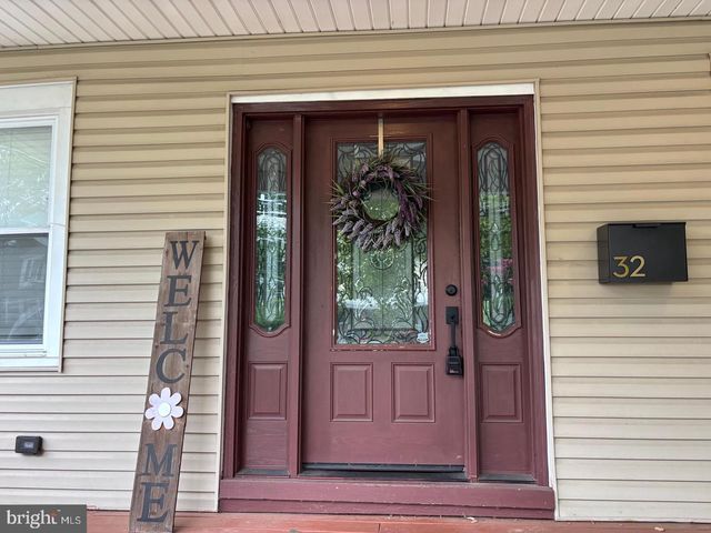 32 PEAR ST, Palmyra, NJ 08065