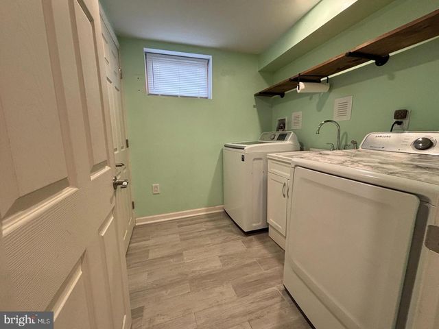 32 PEAR ST, Palmyra, NJ 08065