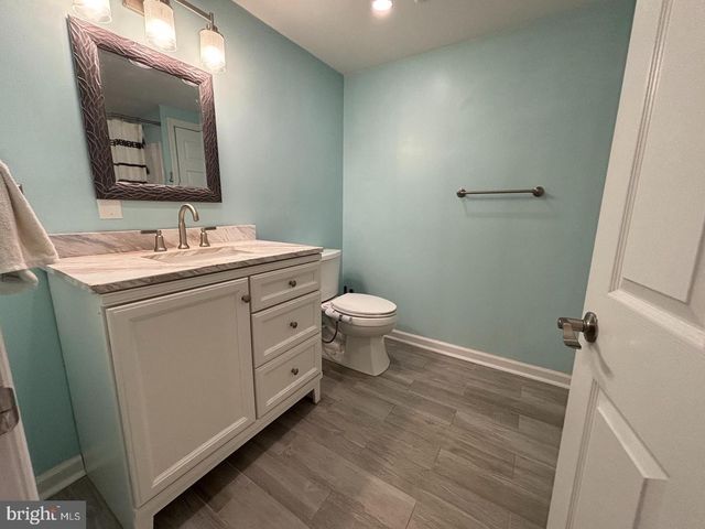 32 PEAR ST, Palmyra, NJ 08065