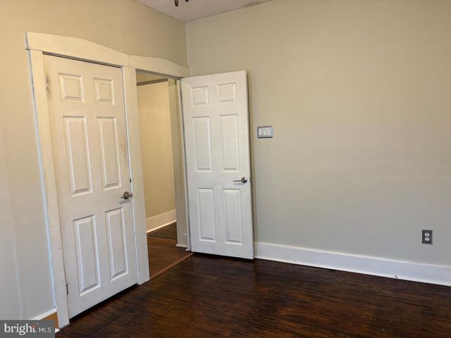 32 PEAR ST, Palmyra, NJ 08065