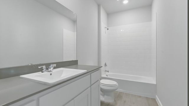 109 SEABISCUIT Court, Granbury, TX 76049
