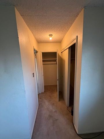 227 Goya Dr, Stockton, CA 95207