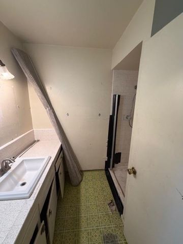 227 Goya Dr, Stockton, CA 95207