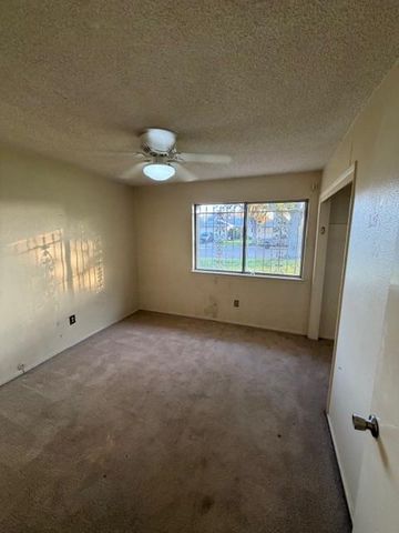 227 Goya Dr, Stockton, CA 95207