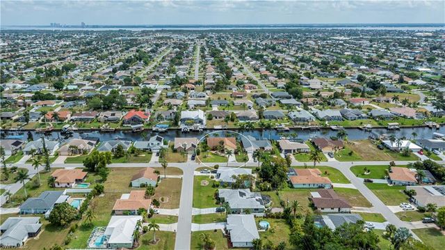 1903 SE 10th AVE, Cape Coral, FL 33990