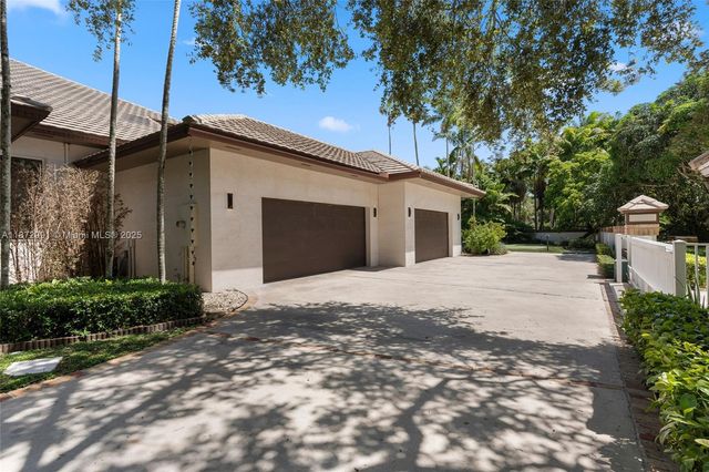 6190 SW 102nd St, Pinecrest, FL 33156