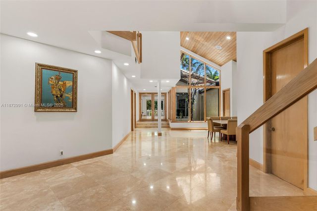 6190 SW 102nd St, Pinecrest, FL 33156