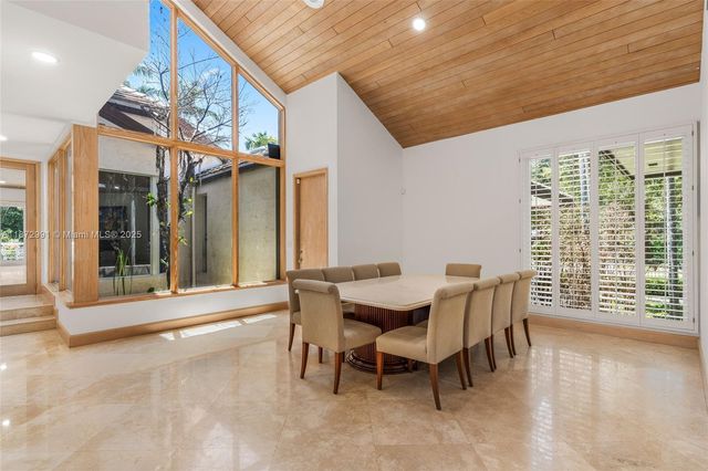 6190 SW 102nd St, Pinecrest, FL 33156