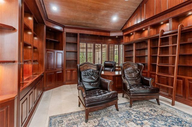 6190 SW 102nd St, Pinecrest, FL 33156