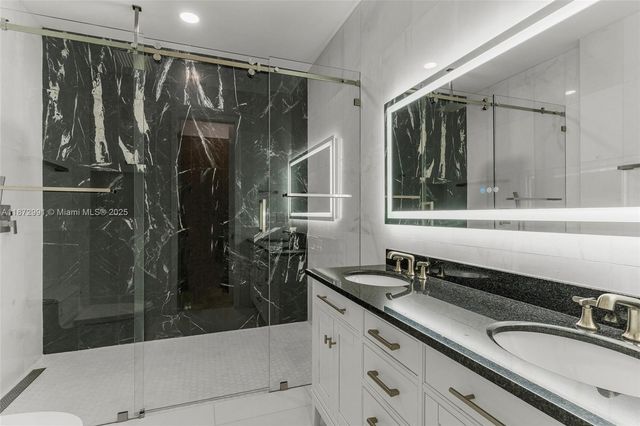 6190 SW 102nd St, Pinecrest, FL 33156