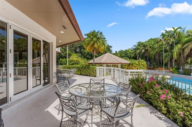 6190 SW 102nd St, Pinecrest, FL 33156