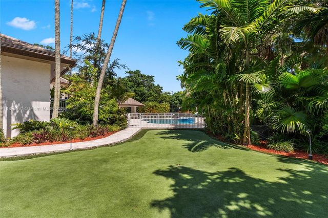 6190 SW 102nd St, Pinecrest, FL 33156