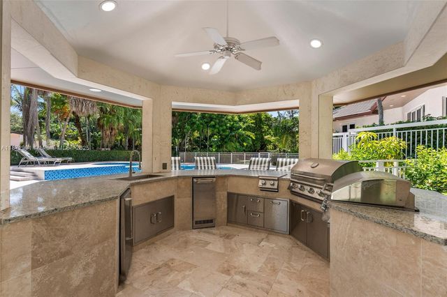 6190 SW 102nd St, Pinecrest, FL 33156