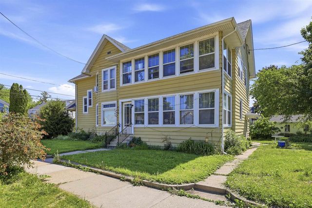 1201 CEAPE AVENUE, Oshkosh, WI 54901