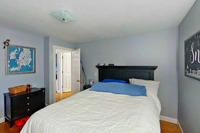 19 Flint Corn Road, Portsmouth, RI 02871