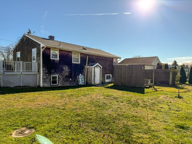 19 Flint Corn Road, Portsmouth, RI 02871