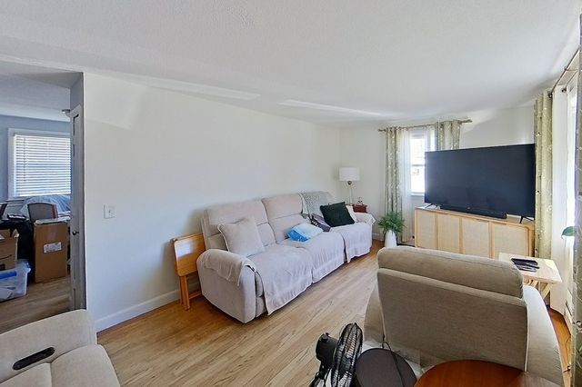 19 Flint Corn Road, Portsmouth, RI 02871