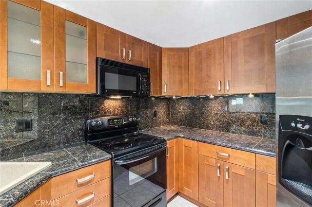 3958 60th, San Diego, CA 92115