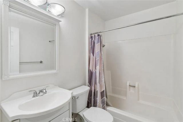 3958 60th, San Diego, CA 92115