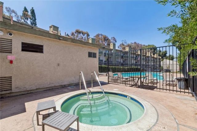 3958 60th, San Diego, CA 92115