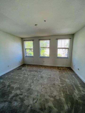 840 Marina Del Ray Lane 4, West Palm Beach, FL 33401