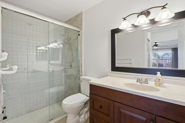 4330 Lucerne Villas Lane, Lake Worth, FL 33467