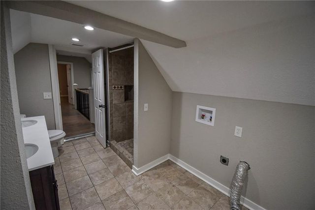 2923 Highland Avenue, Kansas City, MO 64109