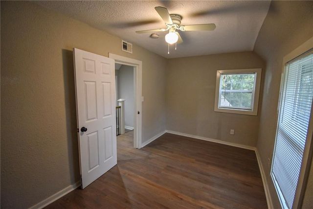 2923 Highland Avenue, Kansas City, MO 64109