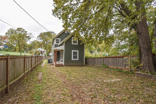 2923 Highland Avenue, Kansas City, MO 64109